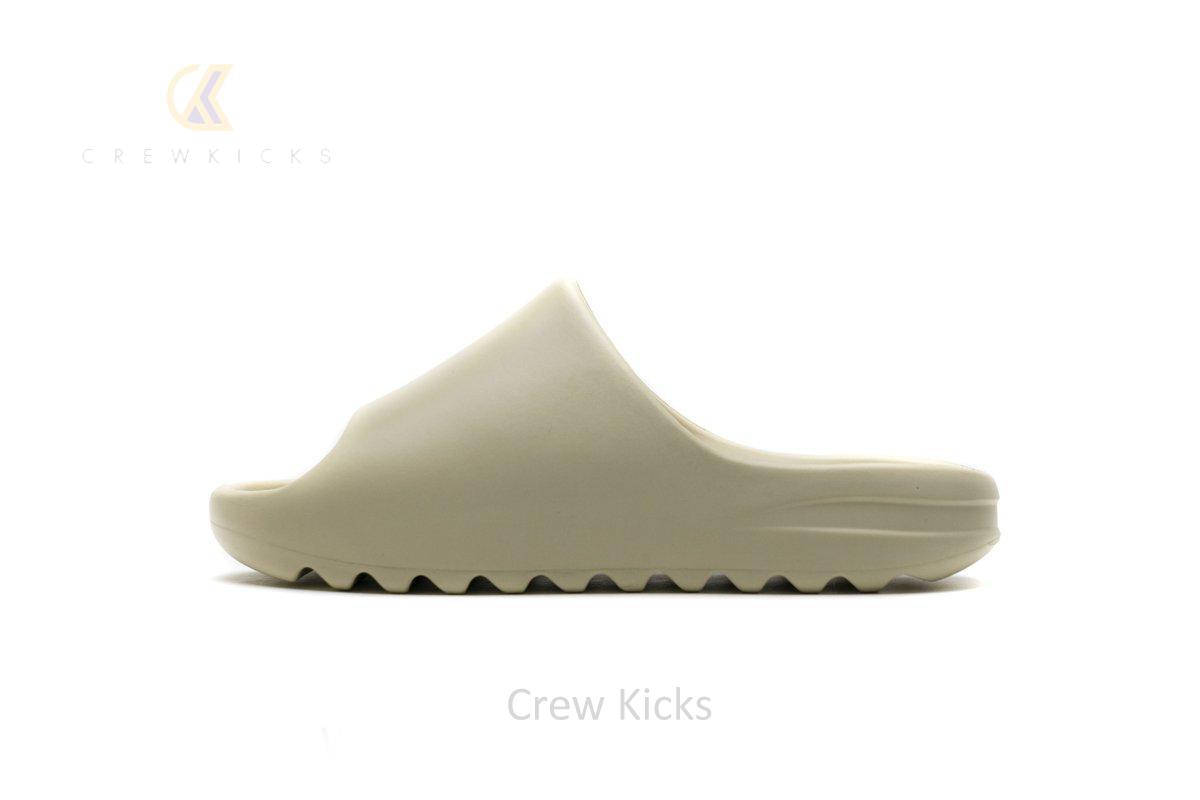 FW6344 adidas Yeezy Slide “Desert Sand”