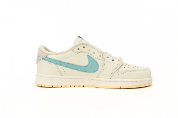 Travis Scott x Tiffany & Co. x Nike Air Jordan 1 Low OG SP - Image 2
